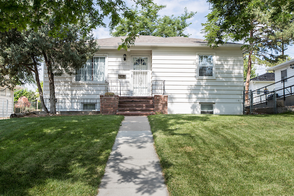 Exterior of University-Owned house&nbsp;